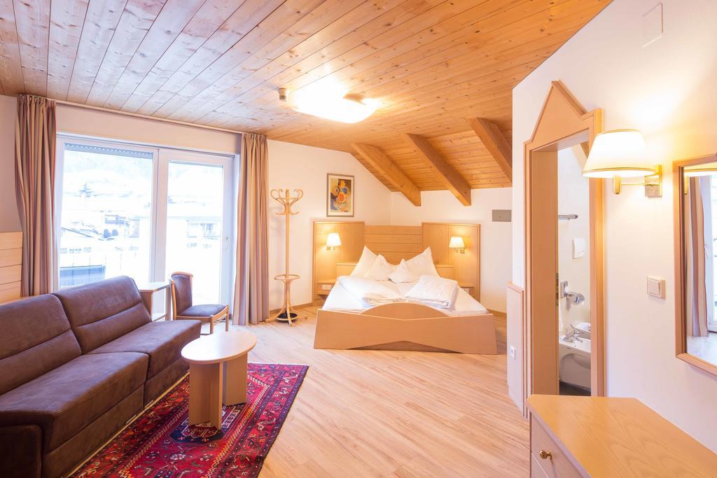 Hotel Goldenes Roessl Bressanone