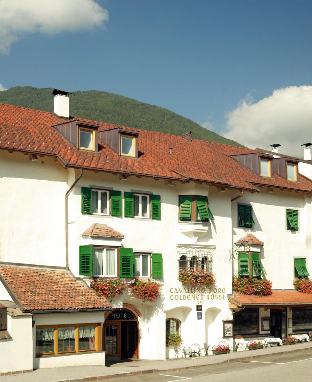 Hotel Goldenes Roessl Bressanone